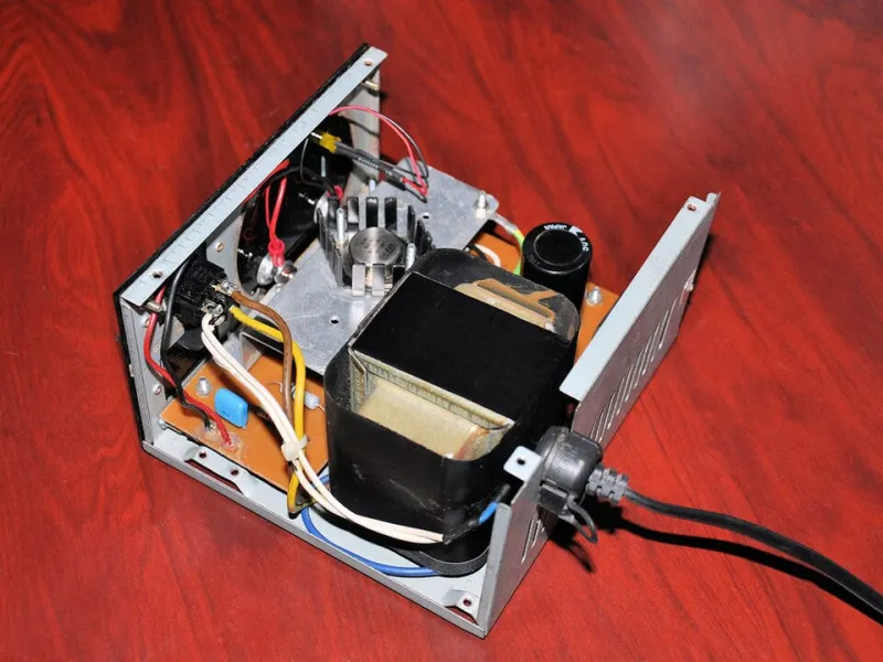 We Assembled a $15 Bench Power Supply That Goes Toe-to-Toe With Units Costing 20x More