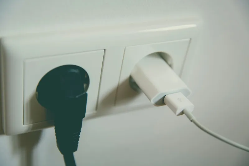 Always-On and Always Draining: The Hidden Cost of Leaving Cheap Wall Adapters Plugged In